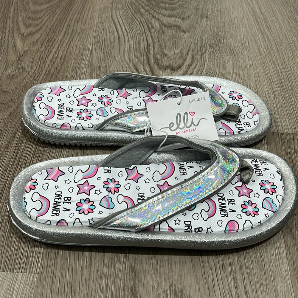 NWT Elli by Capelli girls flip flops Large Size 1-2